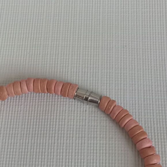 Pink & Blue Painted Wooden Parrot Shaped Beads Single Strand Statement Necklace - Picture 11 of 12
